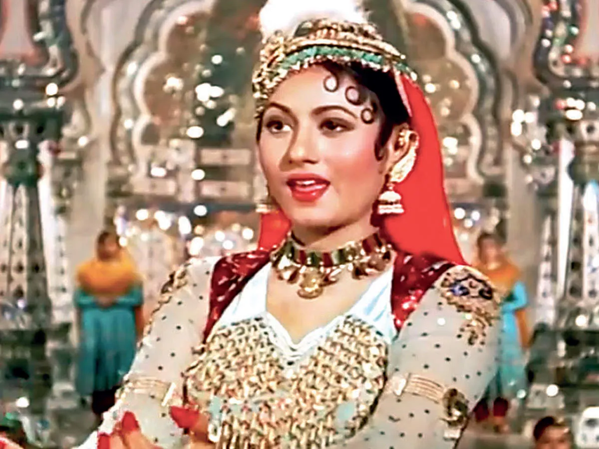 Nargis first choice as Anarkali in Mughal e Azam not madhubala actress rejected role because of raj kapoor